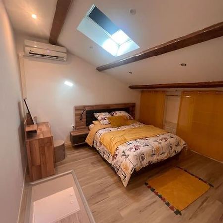T2 Neuf Et Moderne Climatiser Avec Netflix Amazon 马赛 外观 照片